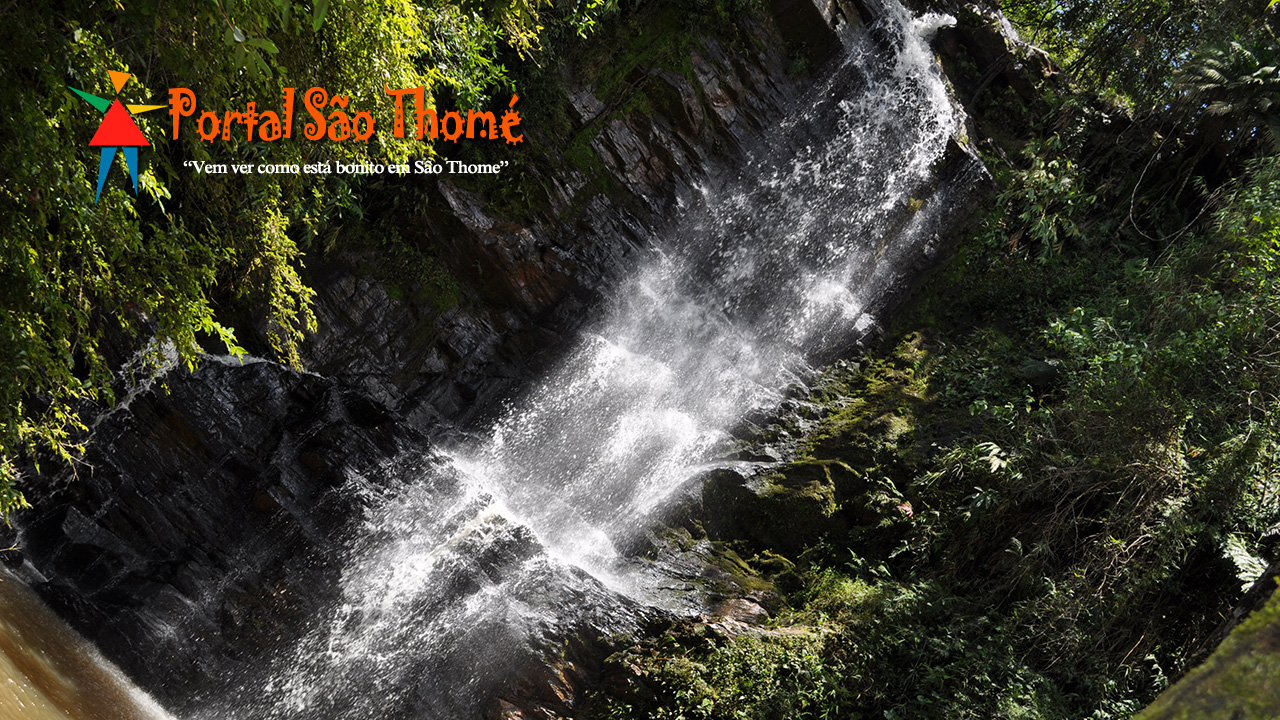 Cachoeira Antares em São Thomé das Letras MG